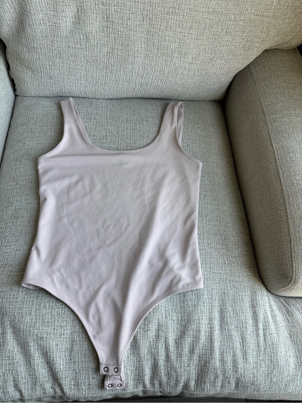 Express Girls' Scoop Neck One-Piece Bodysuit in Light Pink
